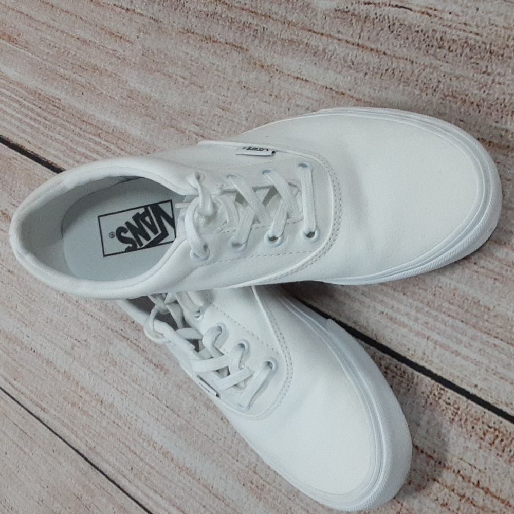Vans  white Womens shoes Size 8.0
